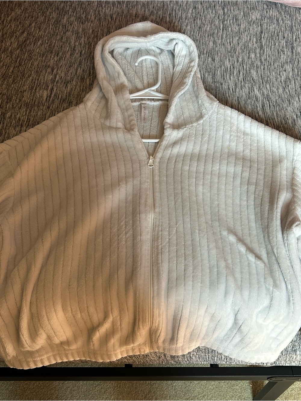 Cozy Women's Hooded Zip-Front Sweater in Light Cream